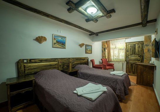 single oda 2 545x380 - Suit Exc.